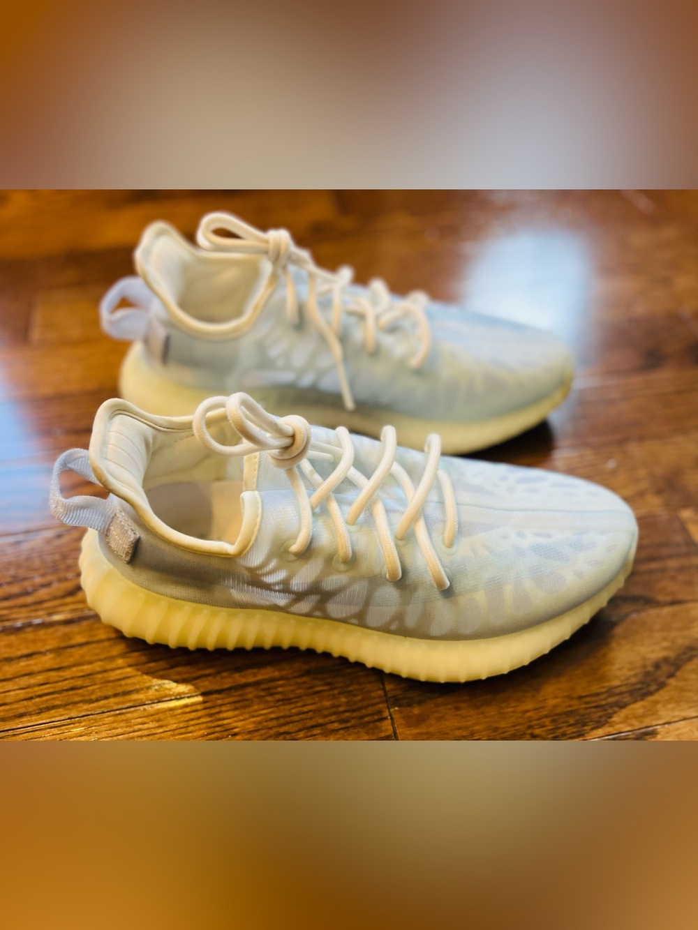 Adidas Yeezy Boost 350 V2 Mono Ice – Men’s 6.5 / Women’s 7.5 – GW2869